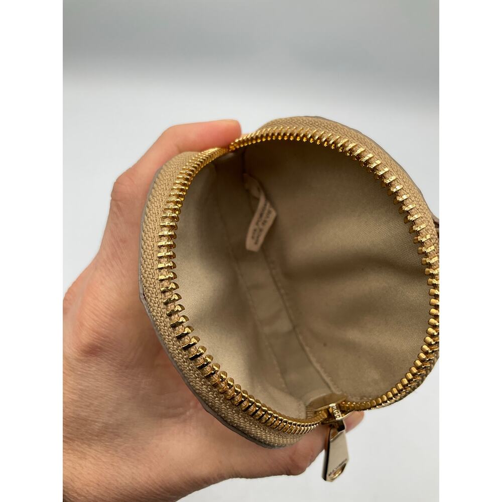 Brahmin Coin Purse Genuine Leather, Round With Clip- about 4 in across - Picture 5 of 6